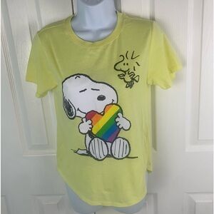 Peanuts Junior Womens Medium Tee Shirt Yellow Snoopy Rainbow‎ Top